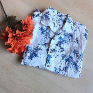 Men’s Size L Island Shores short sleeve button up